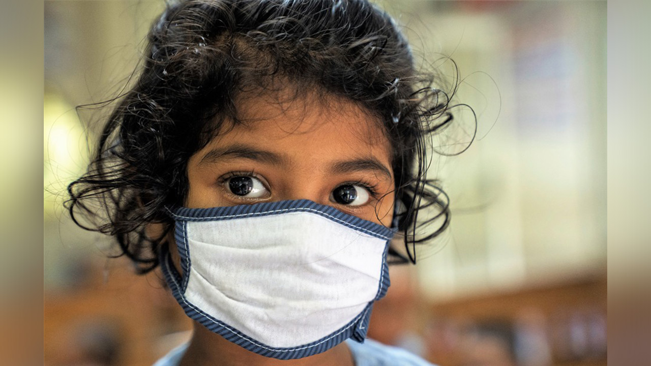 শিশুদের মাস্ক পরা নিয়ে বিশ্ব স্বাস্থ্য সংস্থা ও ইউনিসেফের পরামর্শ